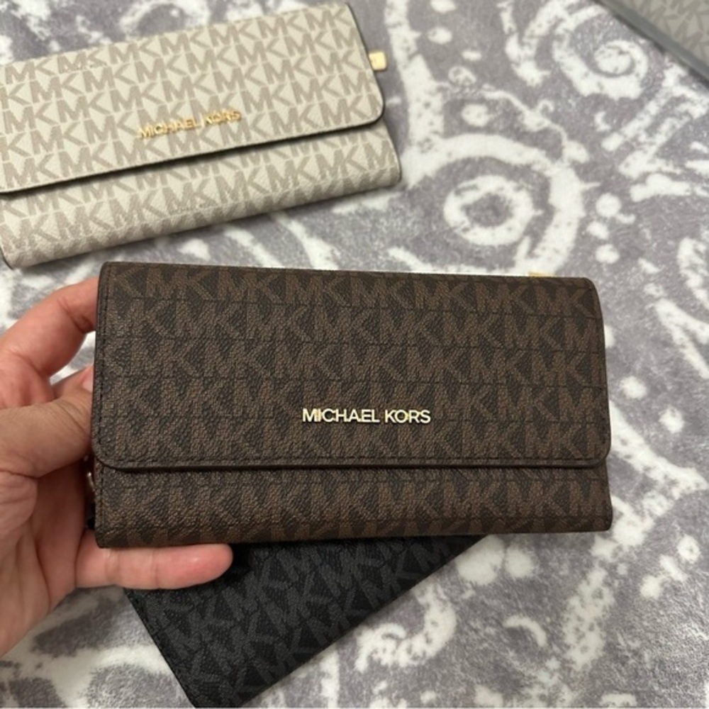 Michael Kors jet set Large trifold wallet